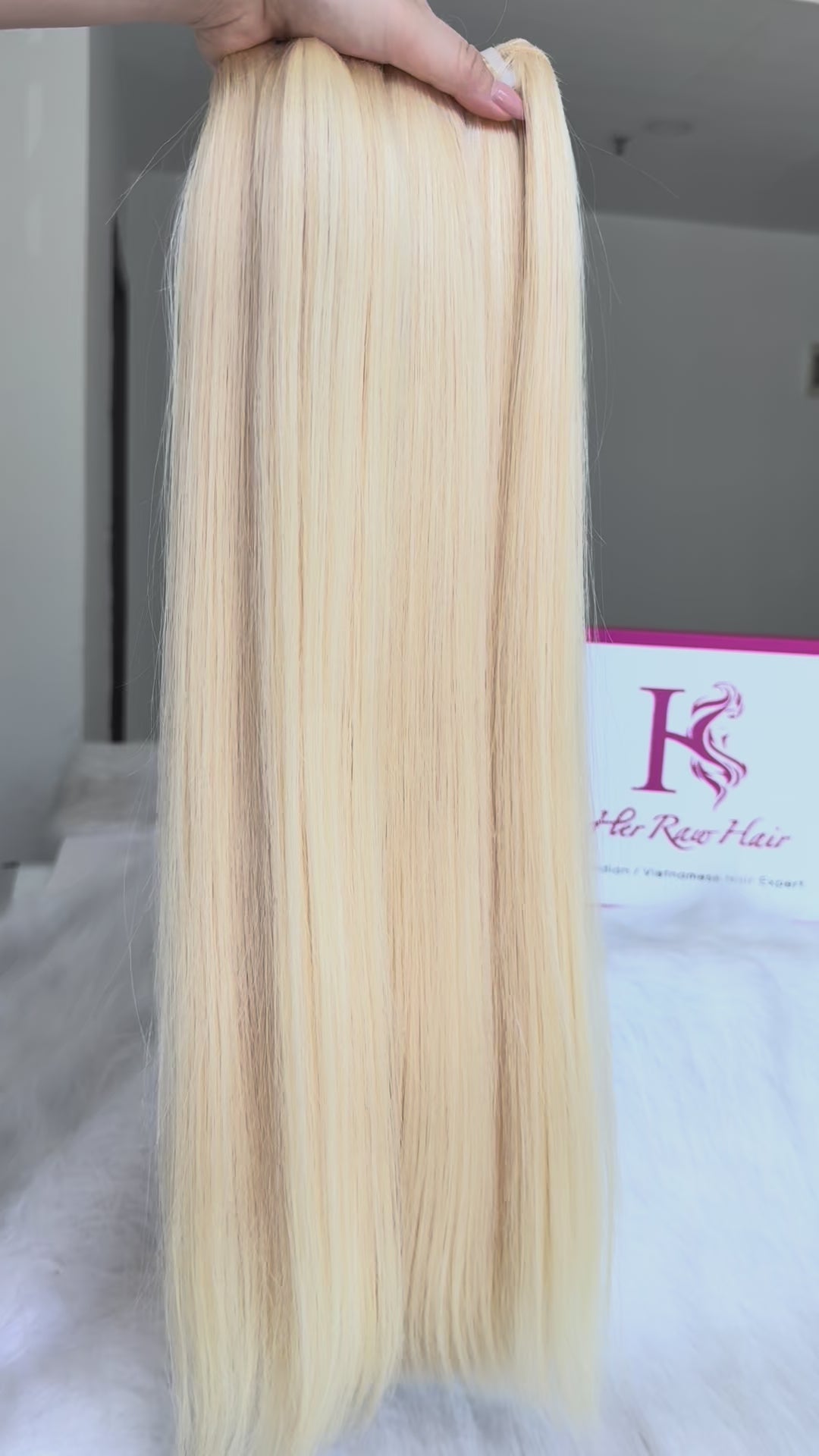 straightblondehair(1)