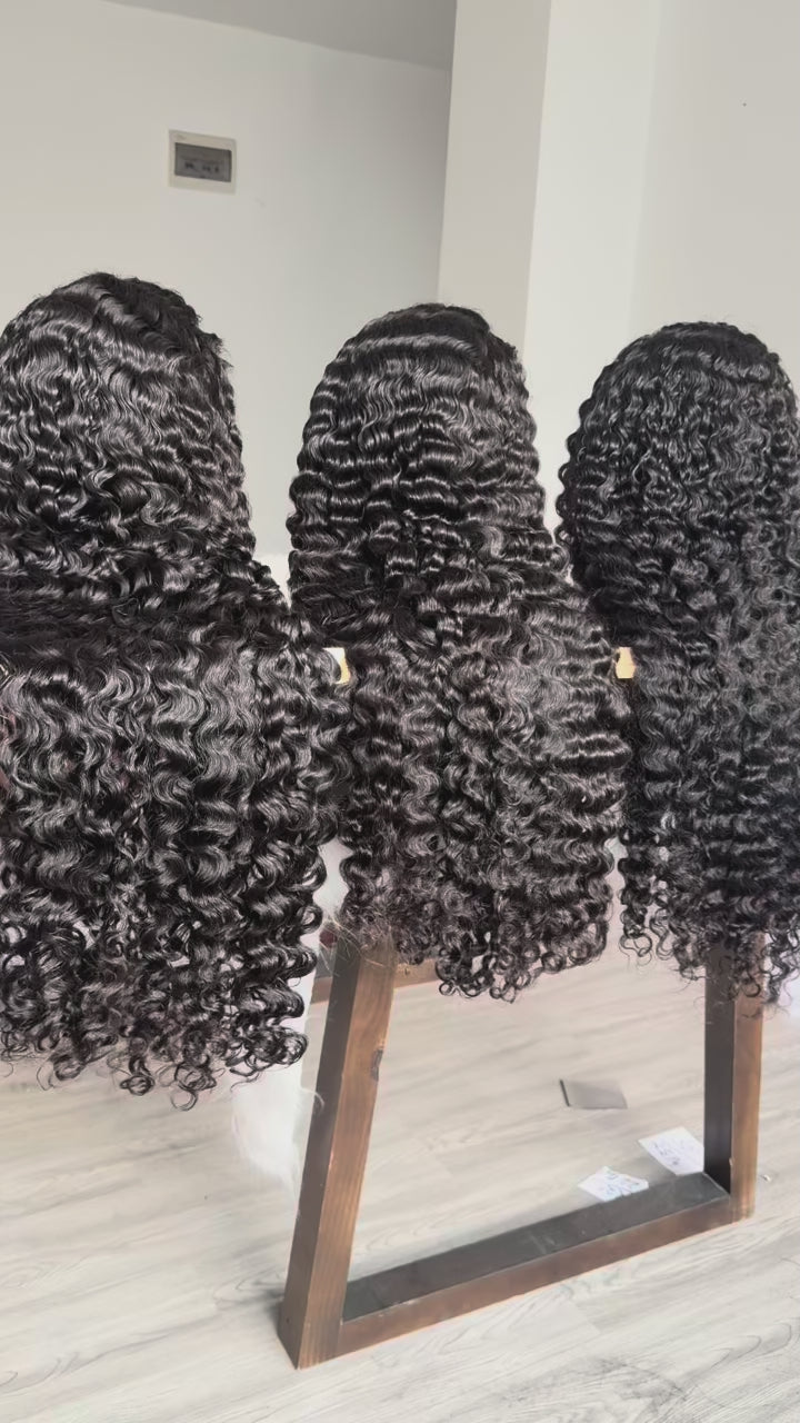 burmesecurlylacewig1
