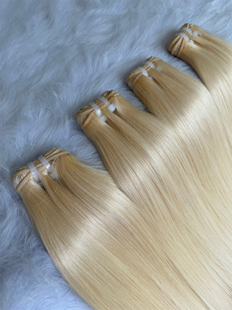 straight_blonde_hair